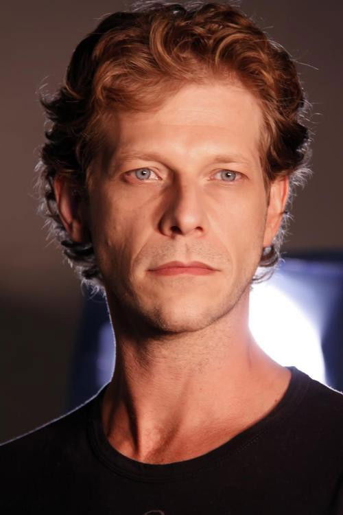 Felipe Kannenberg as Dante Becker