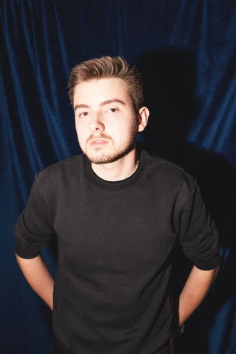 Alex Frič as (uncredited)