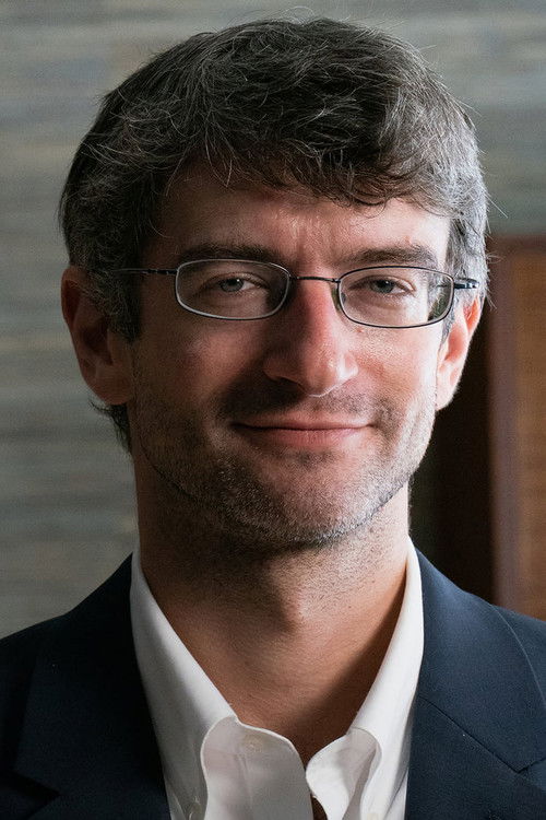 Leon Neyfakh as Self - Host