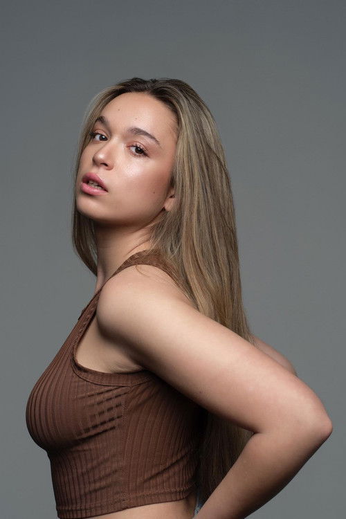 Claudia Iglesias Pérez as Oriana