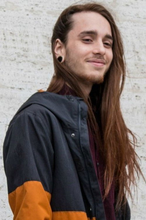 Gianluca Broccatelli as Lepre