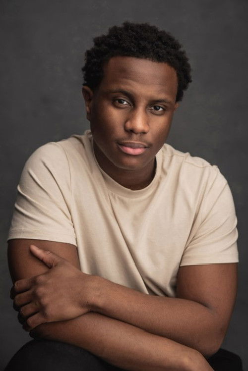 Paulo Vieira as Mixtape Seller