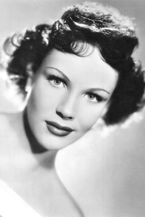 Jeanette Schultze as Annina