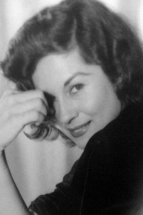 Dolores Carlos as Dorothy Courtney