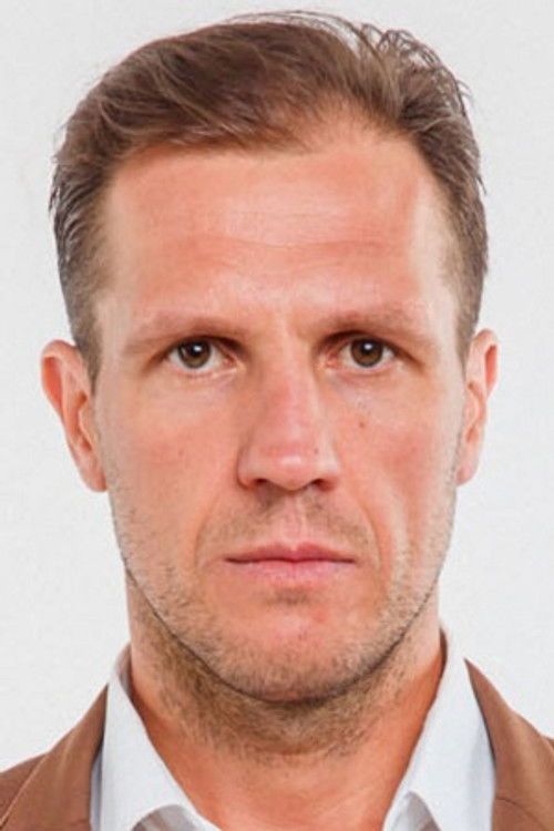 Evgeny Zelensky as Okhrannik