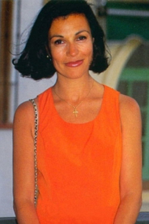 Stella Maris as Maura