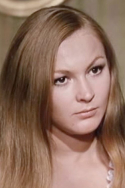 Alice Arno as Une hippie (uncredited)