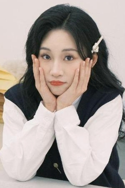 邓忱玲 as 白薇薇