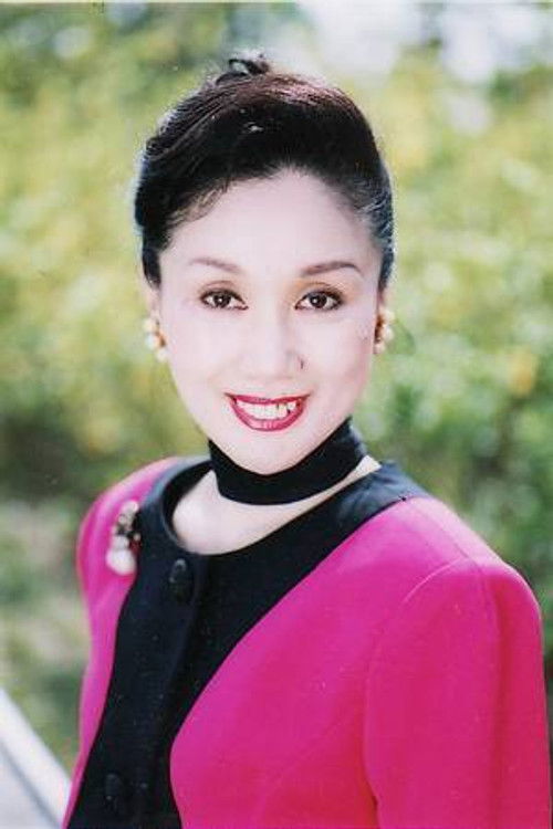Izuhi Higashioka as Momoko's mother