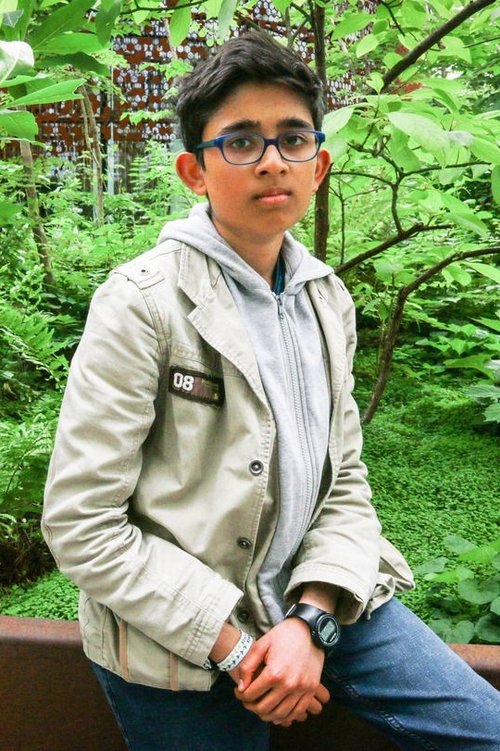 Vipulan Puvaneswaran as Self