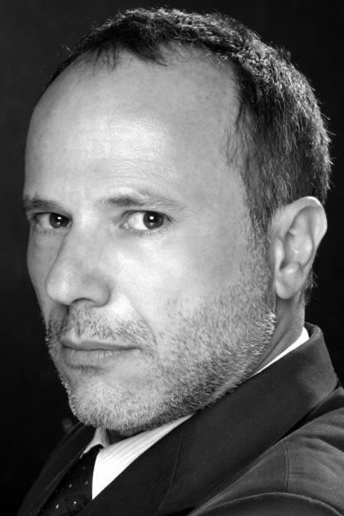 Alessandro Fabrizi as Rodolfo