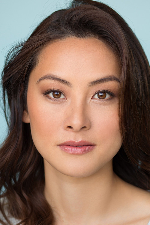 Diana Lu as Zoe