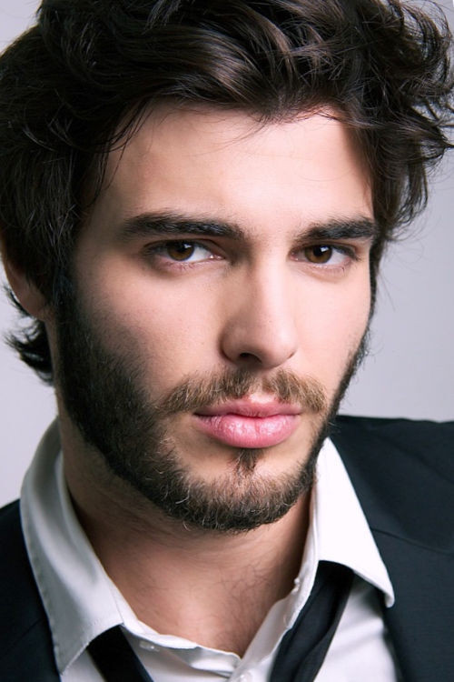 Arthur Molinier as Edouard Couret