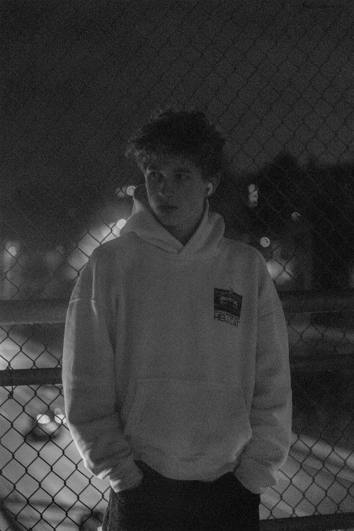 Beckett Lundgren as Mateo