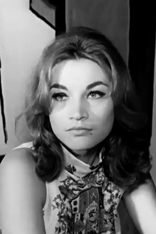 Sasa Kastoura as flowers girl