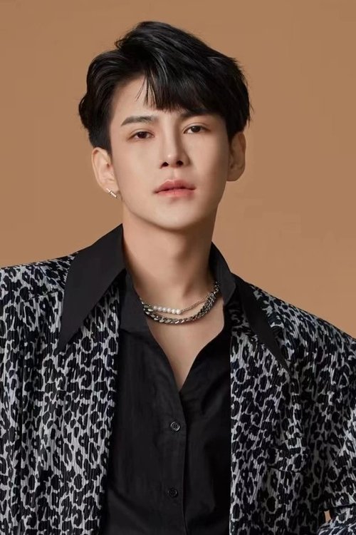 Li Zifeng as Emperor