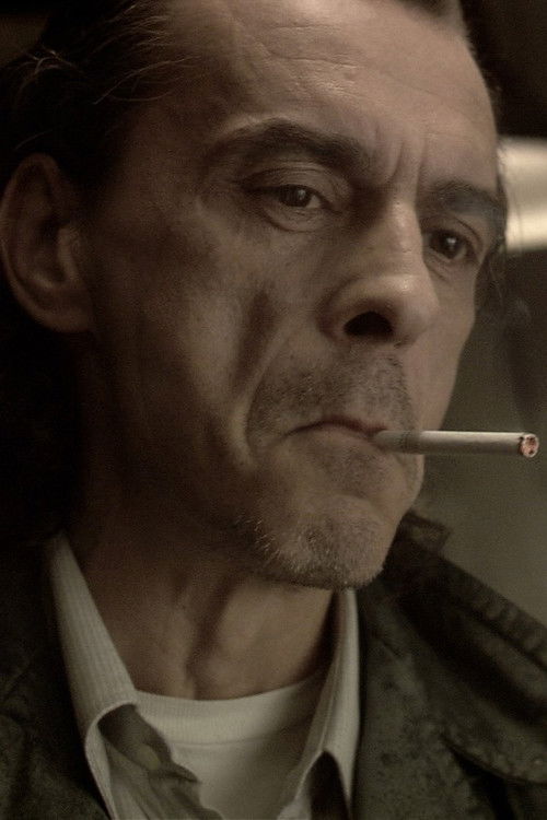 Péter Geltz as Wolf