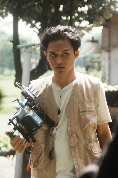 Muhammad Fikri Nuryasin as Village youth