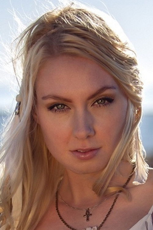 Christina Martine as Lizzie