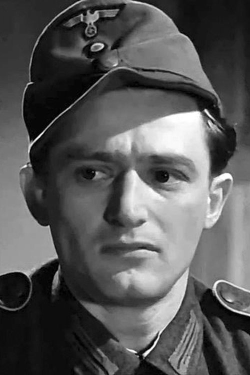 Vasiliy Fushchich as Комунар