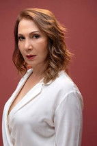 Pervin Balcı as Hanife