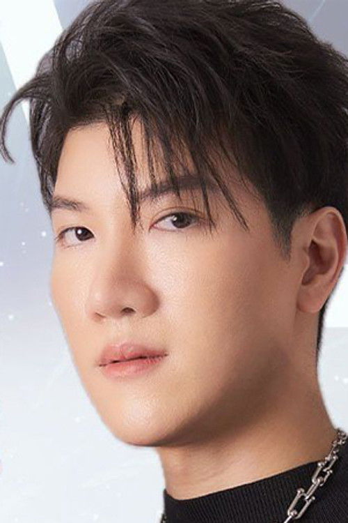 Japan Thanat Navamarat as Lee