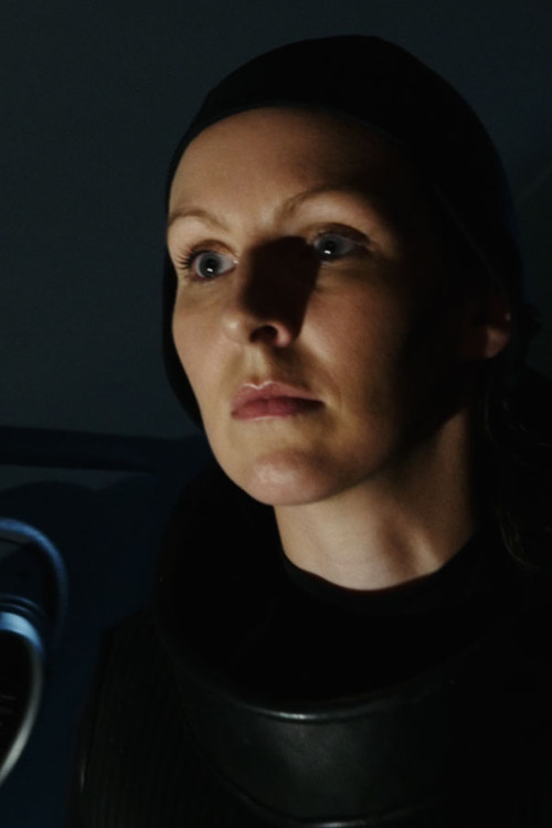 Leni Mex as Clarissa