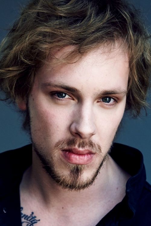 Zack Shada as Hakeem (voice)