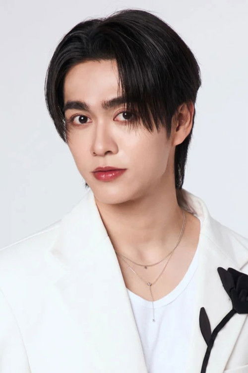 Tharatorn Jantharaworakarn as Fang