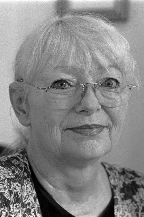 Ingrid Föhr as Schwester Lusja