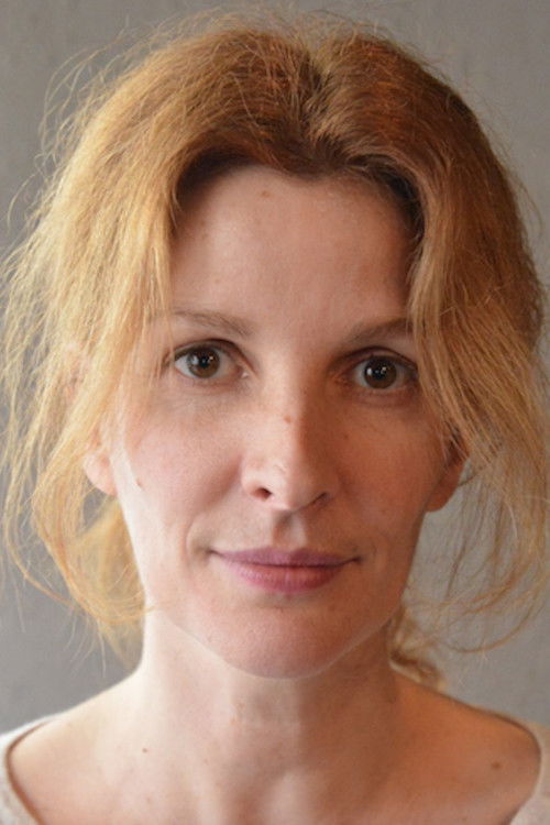 Ninon Brétécher as Sandra