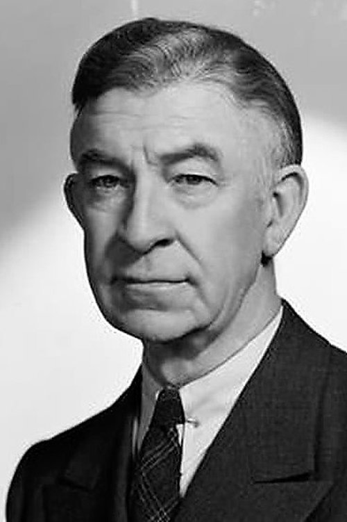 Arthur Byron as Everett Bradford