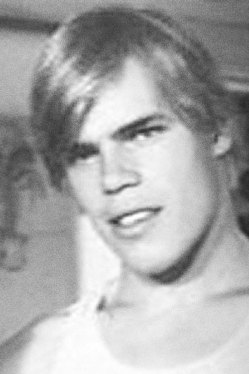 Erick Martin as Ramón