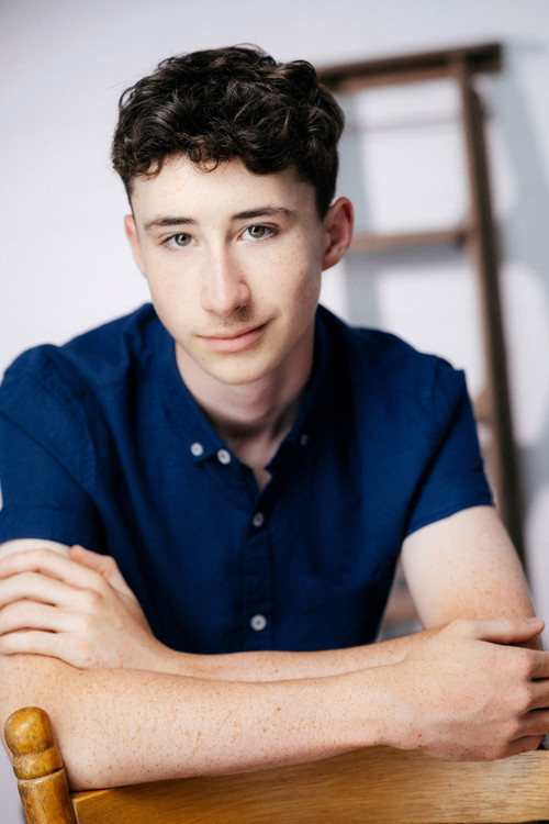 Ewan Mortimer as Henry Campbell