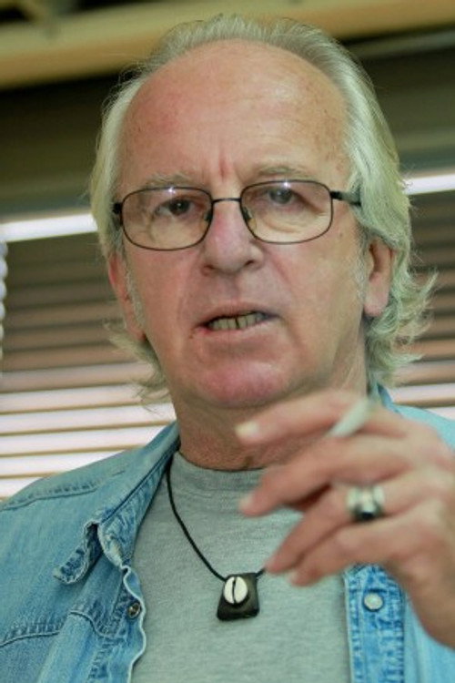 Natan Zahavi as Shaike