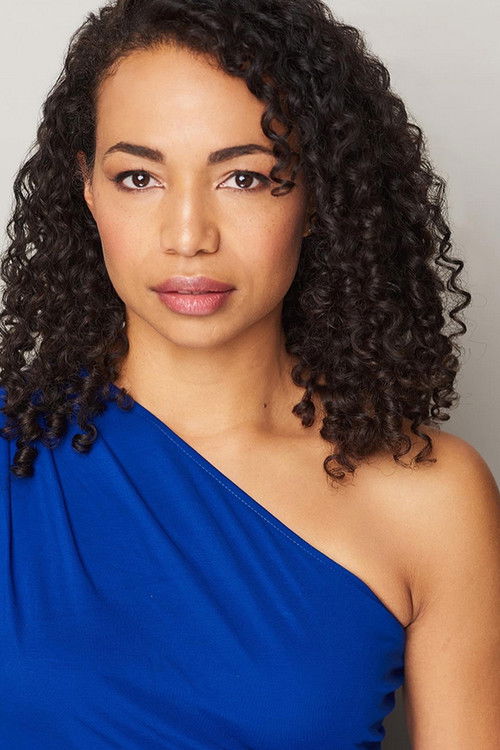 Nicole Stubbs as Sloane