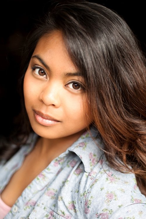 Jennifer Rose Garcia as Roberta