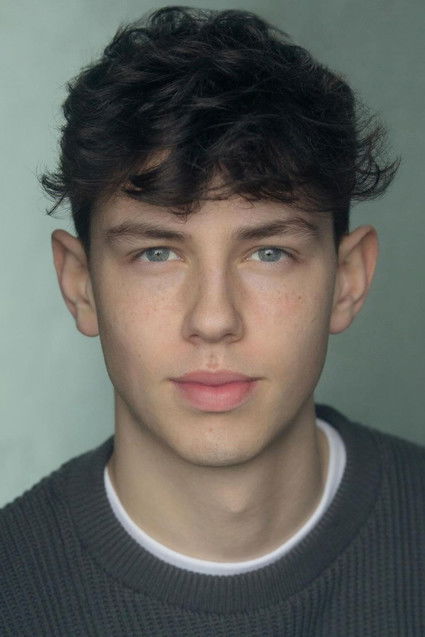 Oliver Manley as Student 2