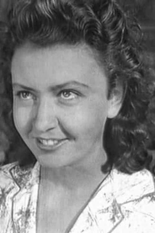 Valentina Savelyeva as Люба