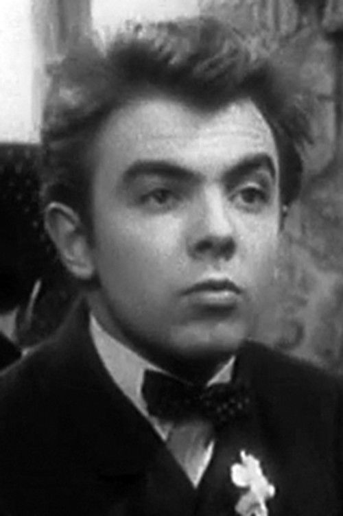 Robert Auboyneau as The young man (segment "L'Orgueil")