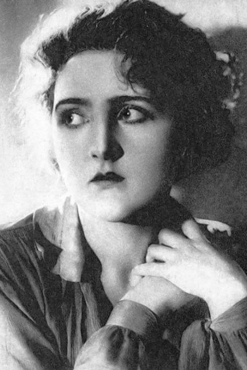 Sofiya Magarill as An actress