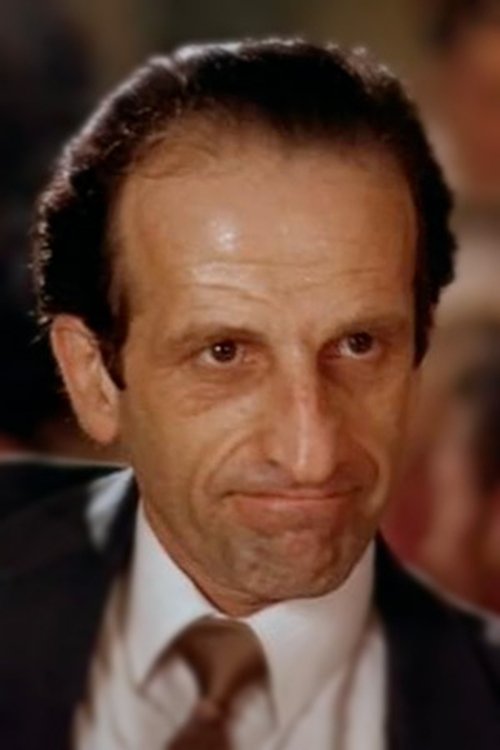 Nico Lathouris as Arnold