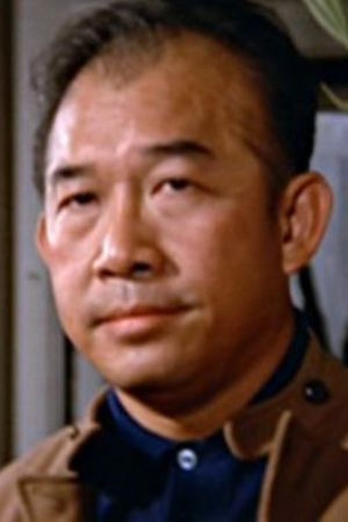 Go Chiu as Secretary