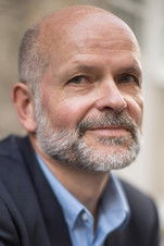 Thierry Gary as Critique d'art