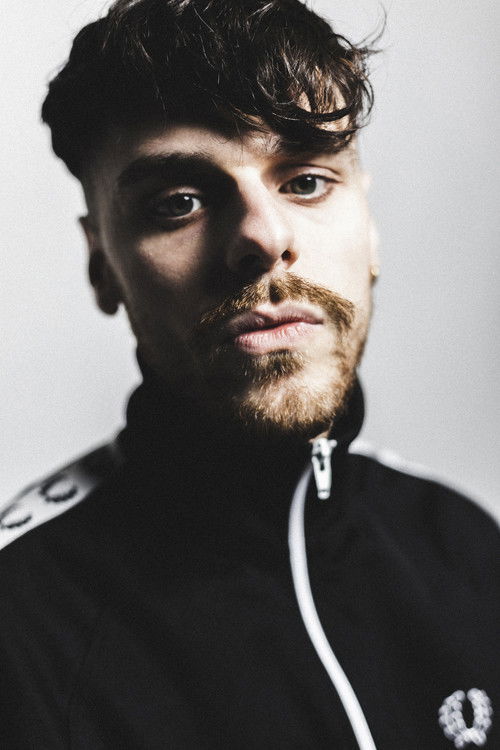 Abelo Valis as Pablo