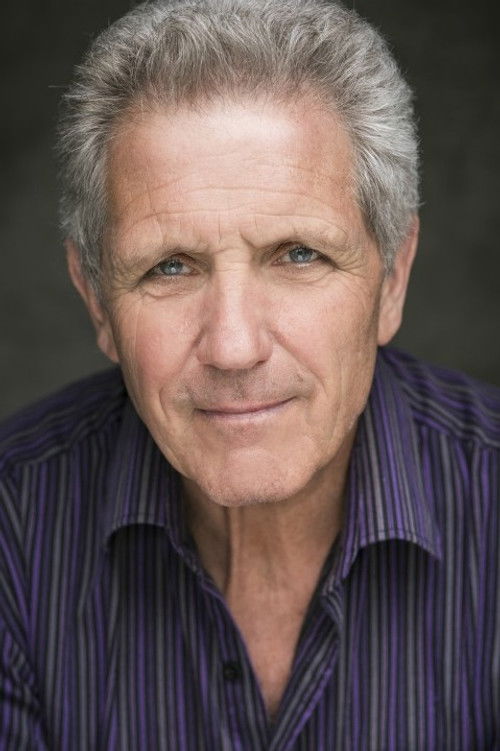 Edward Newborn as Detective Huggins