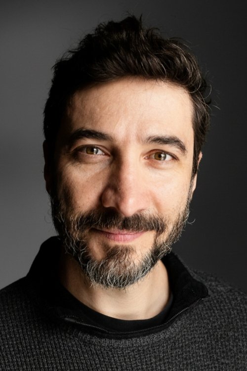 Hermes Baroli as Ladrão de rua