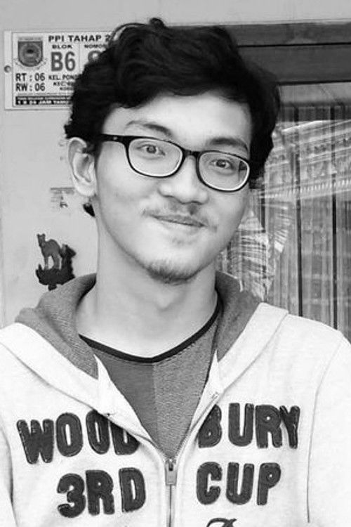 Bayu Rusdianto as Suryo