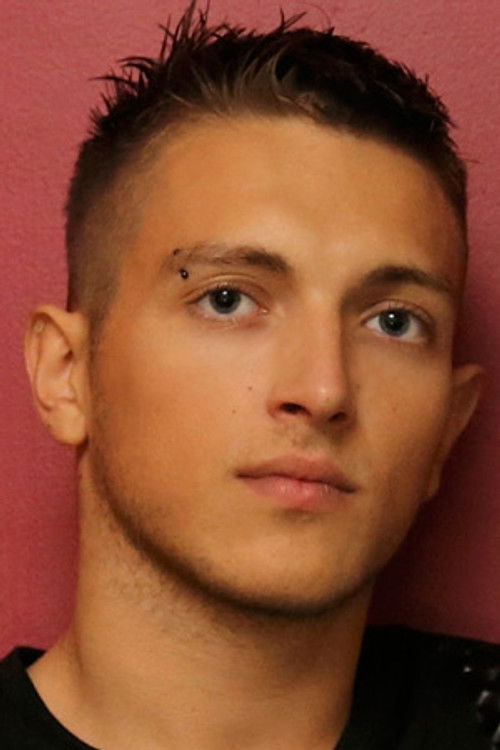 Roman Tik as Romantik