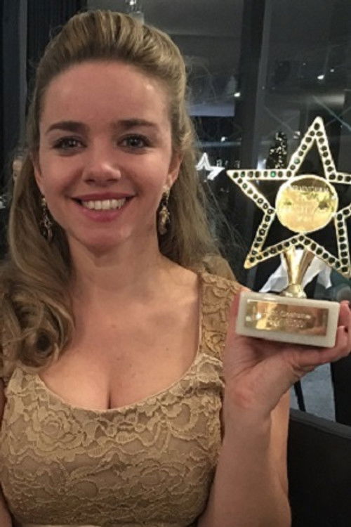 Liz McMullen as Mission Control (voice)